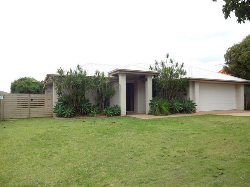 16 Barton Street, Middle Ridge QLD 4350