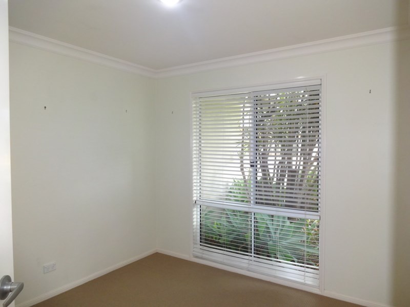 16 Barton Street, Middle Ridge QLD 4350