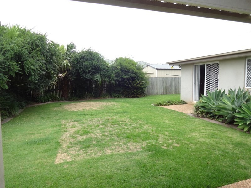 16 Barton Street, Middle Ridge QLD 4350