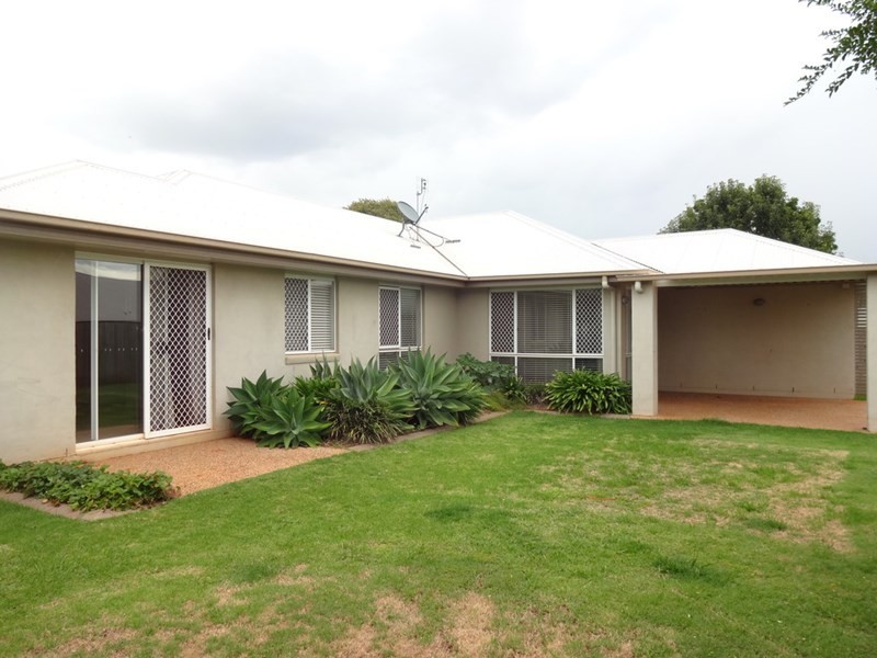 16 Barton Street, Middle Ridge QLD 4350