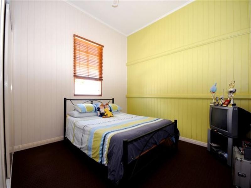 68 Geoffrey Street, Mount Lofty QLD 4350