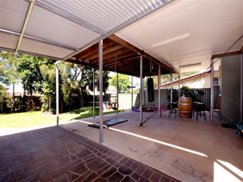 68 Geoffrey Street, Mount Lofty QLD 4350