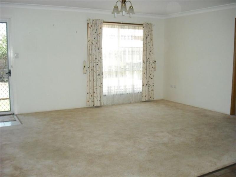 1/330 Spring Street, Kearneys Spring QLD 4350