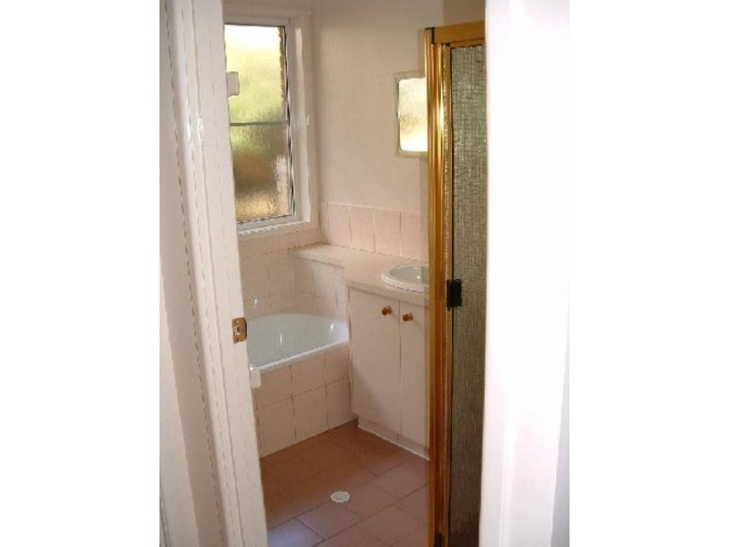 34 Redwood Street, Newtown QLD 4350