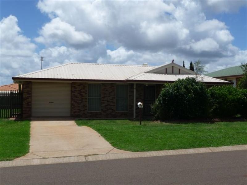 9 Gouldson Drive, Kearneys Spring QLD 4350