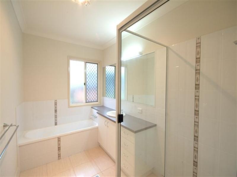 1/180a Jellicoe Street, Newtown QLD 4350