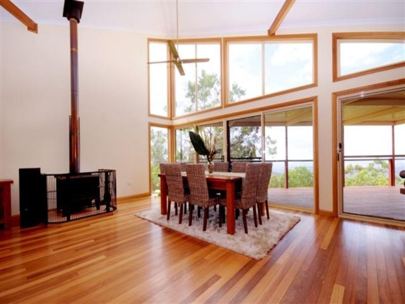 9 Rangeview Road, Blue Mountain Heights QLD 4350