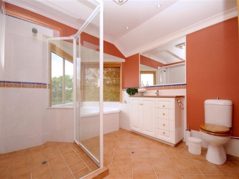 9 Rangeview Road, Blue Mountain Heights QLD 4350