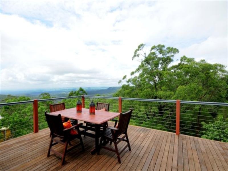 9 Rangeview Road, Blue Mountain Heights QLD 4350