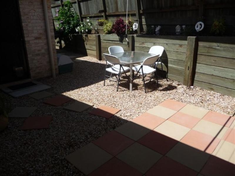 1/6 Sunset Drive, Glenvale QLD 4350