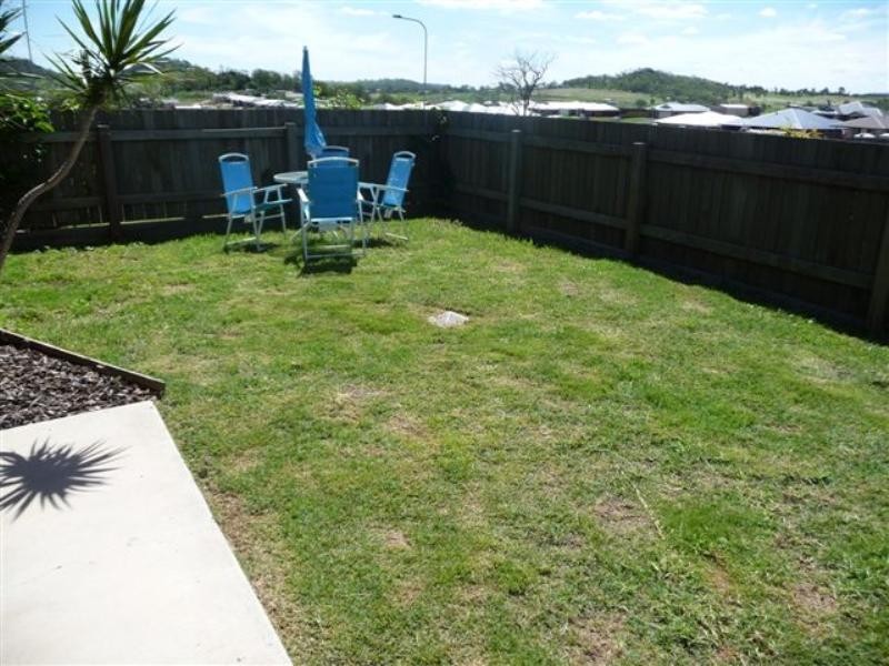 1/6 Sunset Drive, Glenvale QLD 4350