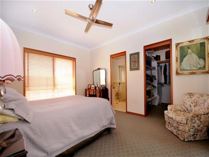10 Dunbar Court, Highfields QLD 4352