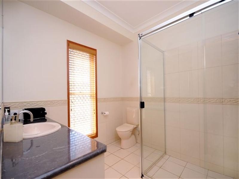 10 Dunbar Court, Highfields QLD 4352