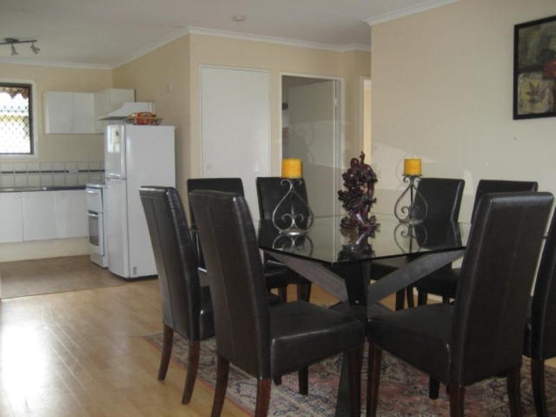 1/42 Debra Street, Centenary Heights QLD 4350