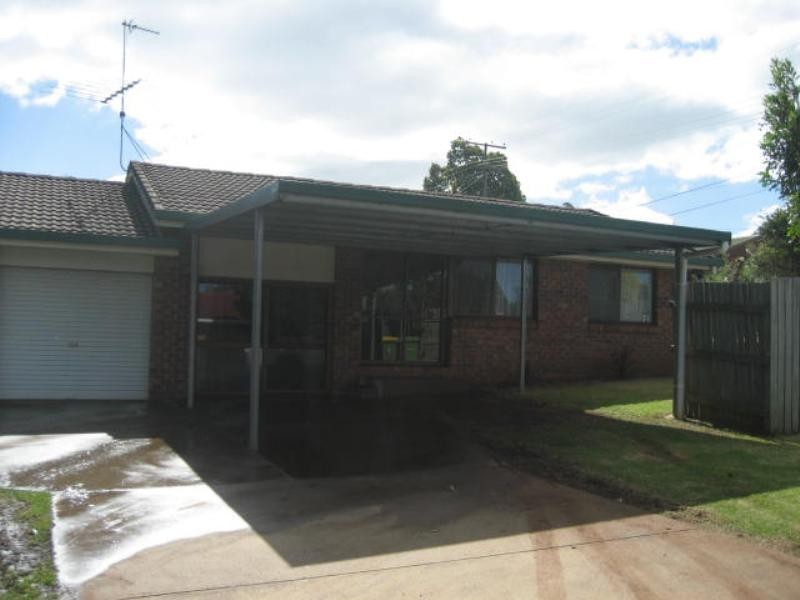 1/42 Debra Street, Centenary Heights QLD 4350