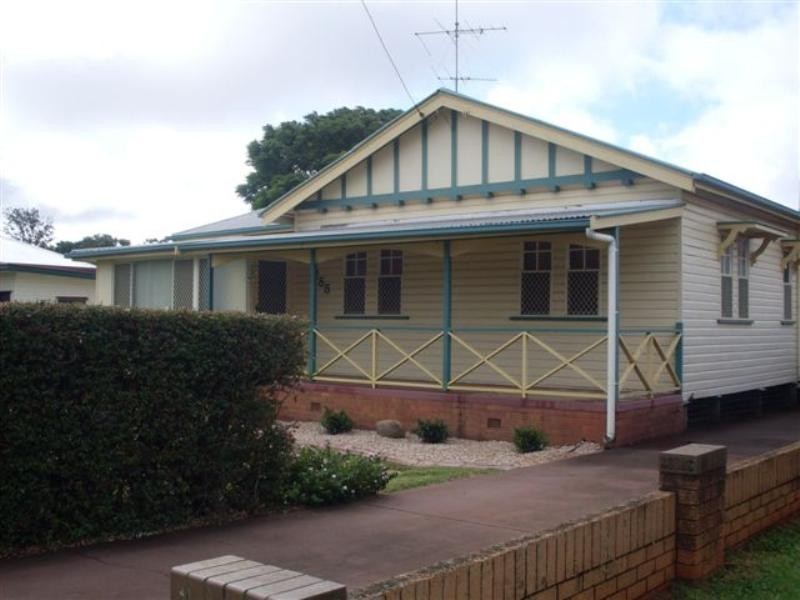 255 Taylor Street, Wilsonton QLD 4350