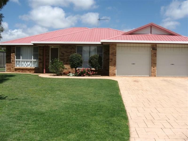 13 Gerbera Court, Middle Ridge QLD 4350