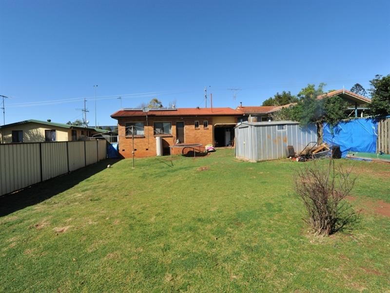 167 Stephen Street, Harristown QLD 4350