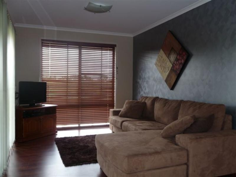 14 Carys Road, Glenvale QLD 4350