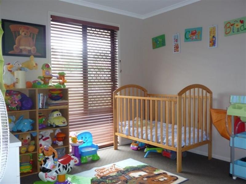 14 Carys Road, Glenvale QLD 4350