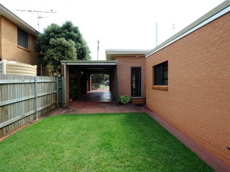 400 North Street, Wilsonton QLD 4350