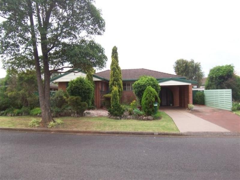 5 Nugent Crescent, Toowoomba QLD 4350