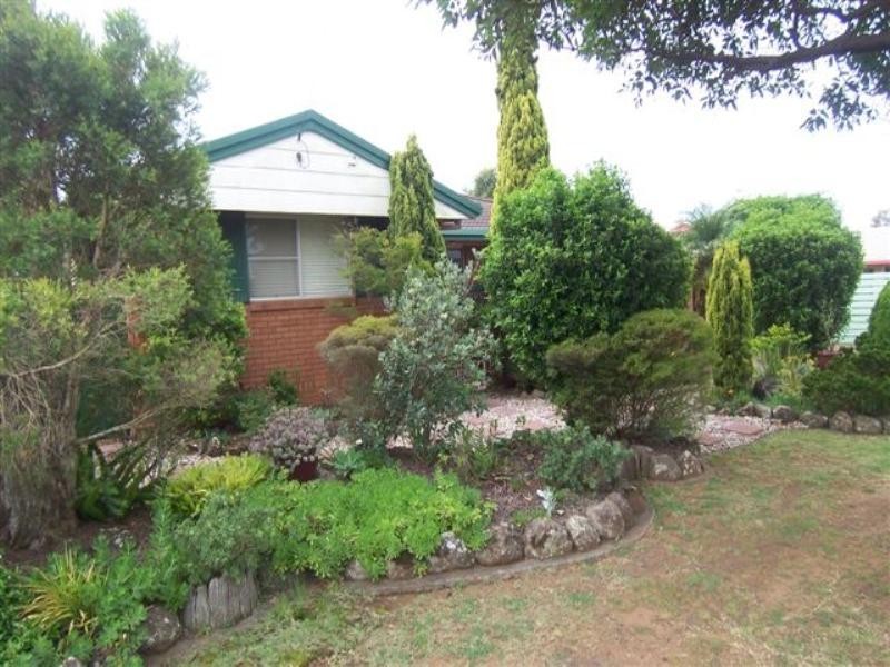 5 Nugent Crescent, Toowoomba QLD 4350