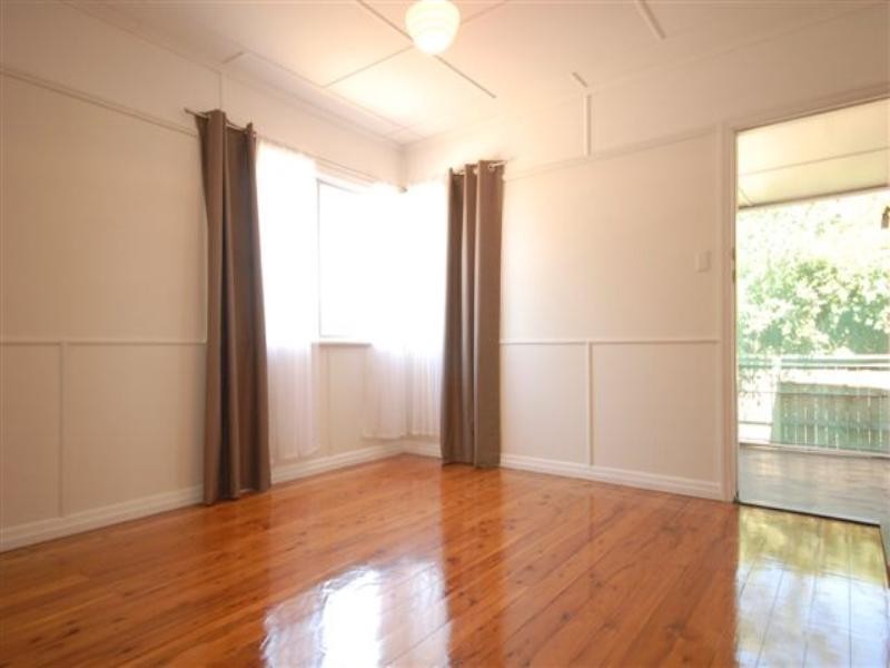 167 North Street, Rockville QLD 4350