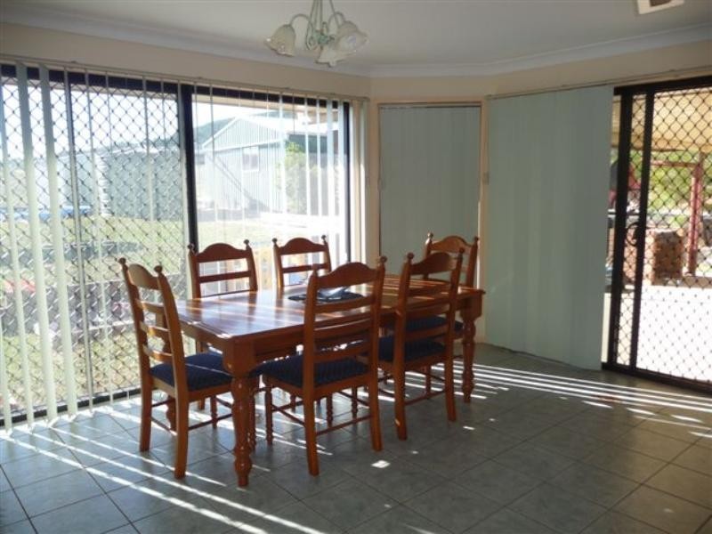 5 Hillview Crescent, Gowrie Junction QLD 4352