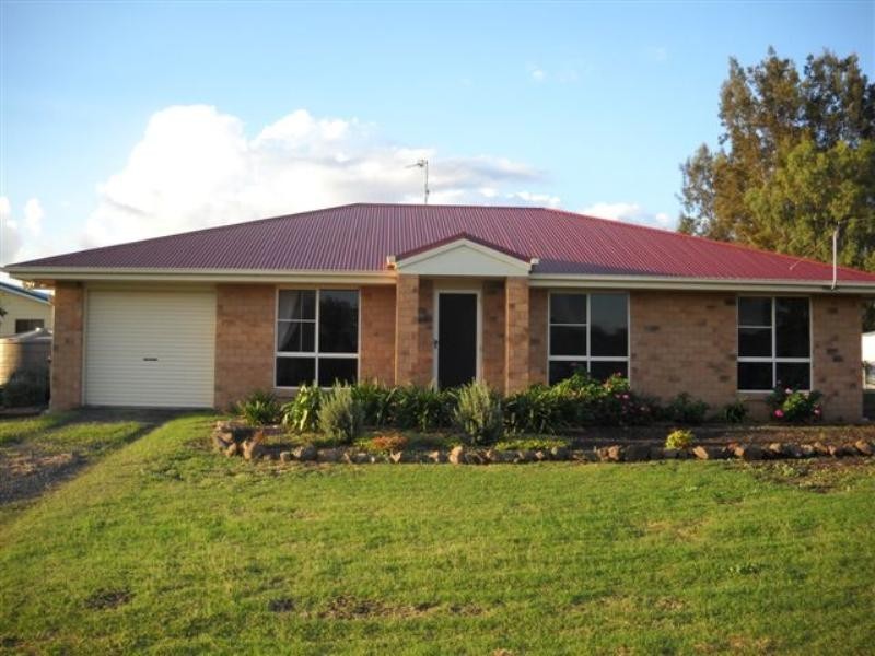 22 East Street, Kingsthorpe QLD 4400