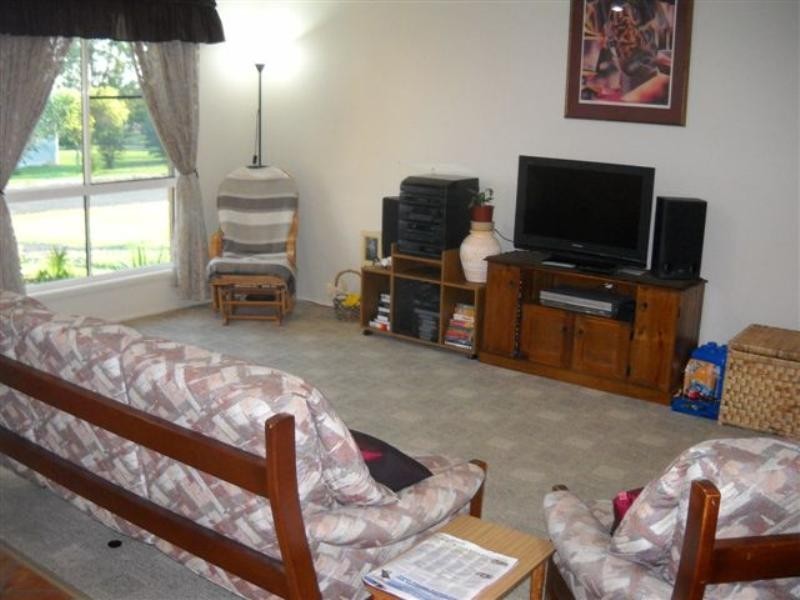 22 East Street, Kingsthorpe QLD 4400