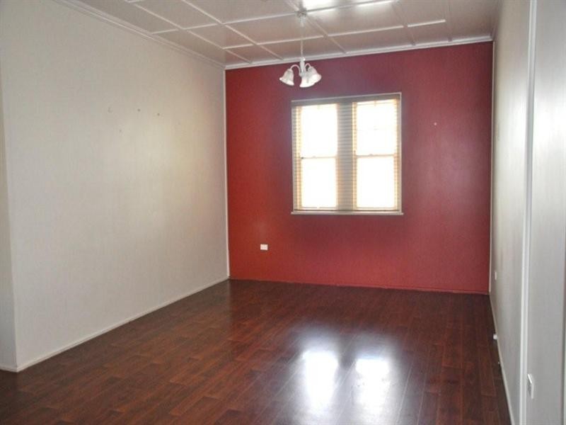 255 Taylor Street, Wilsonton QLD 4350