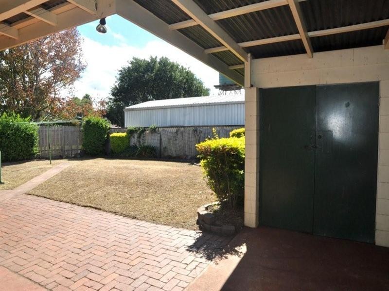 255 Taylor Street, Wilsonton QLD 4350