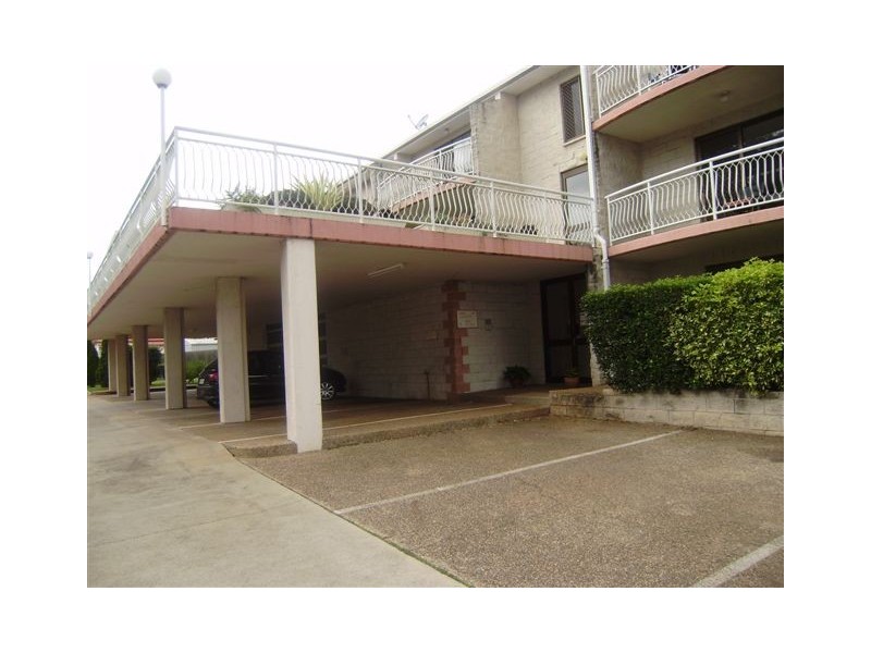 4/208 Hume Street, South Toowoomba QLD 4350