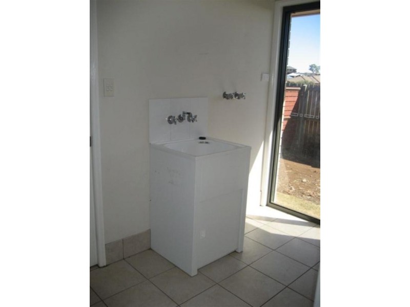 24 Tennyson Court, Westbrook QLD 4350