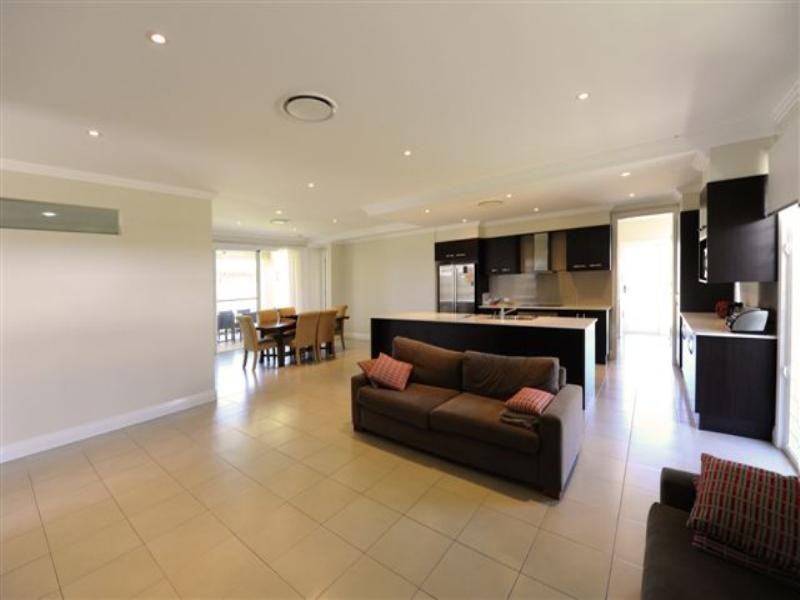 4 Gwenda Drive, Westbrook QLD 4350
