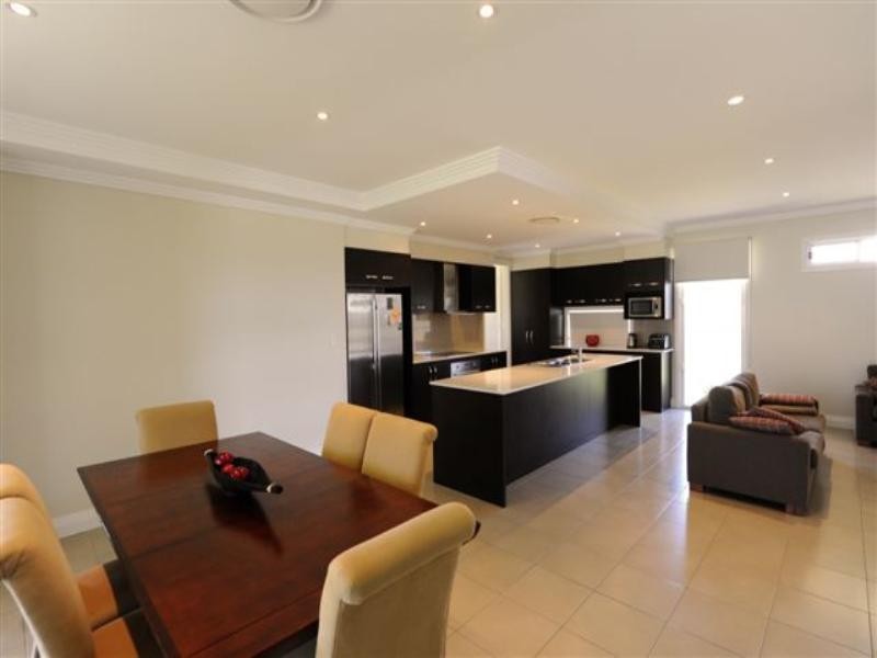 4 Gwenda Drive, Westbrook QLD 4350