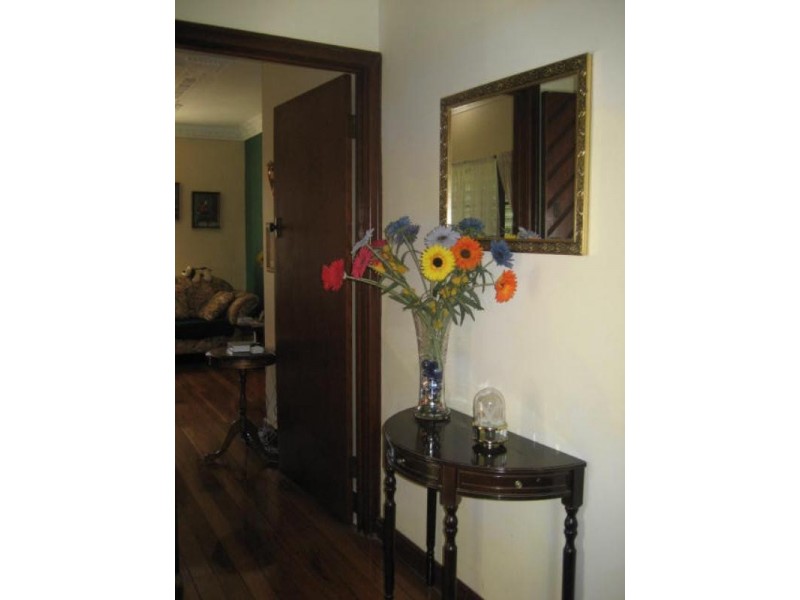 10 Leichardt Street, Centenary Heights QLD 4350