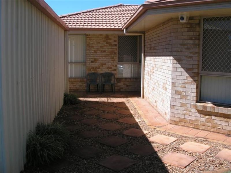 32 Holberton Street, Rockville QLD 4350