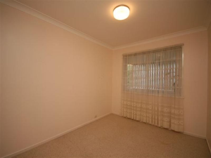 300 South Street, Harristown QLD 4350