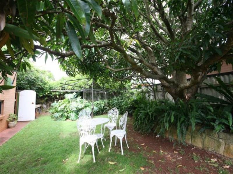 300 South Street, Harristown QLD 4350