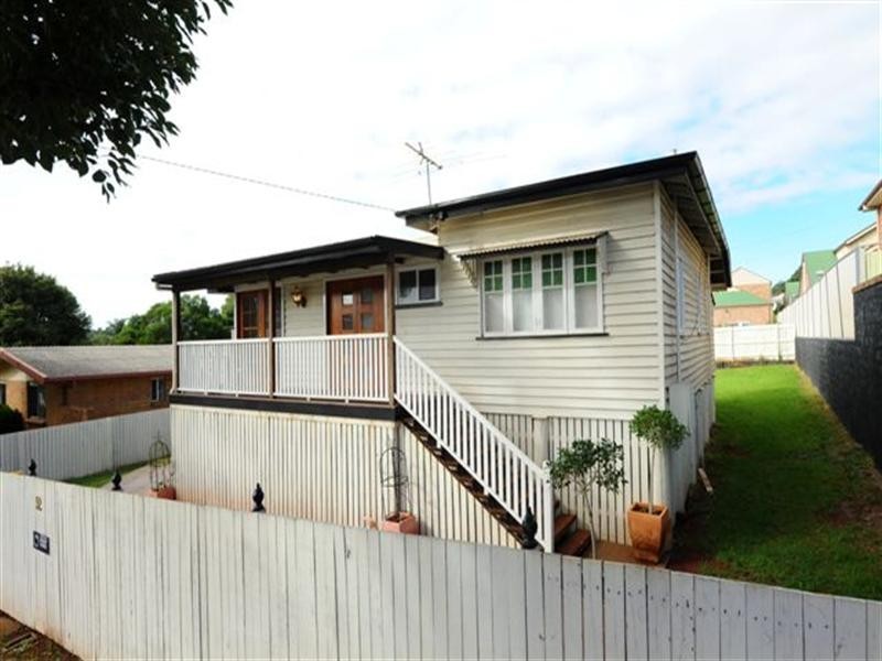92 James Street, South Toowoomba QLD 4350