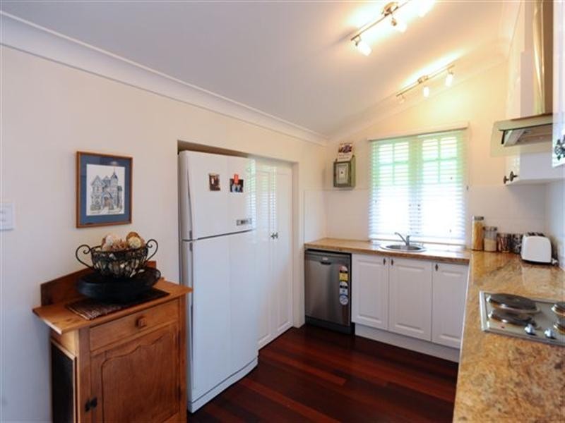 92 James Street, South Toowoomba QLD 4350