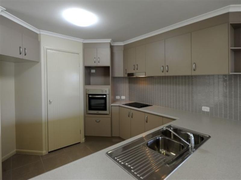 48 Whitman Street, Westbrook QLD 4350