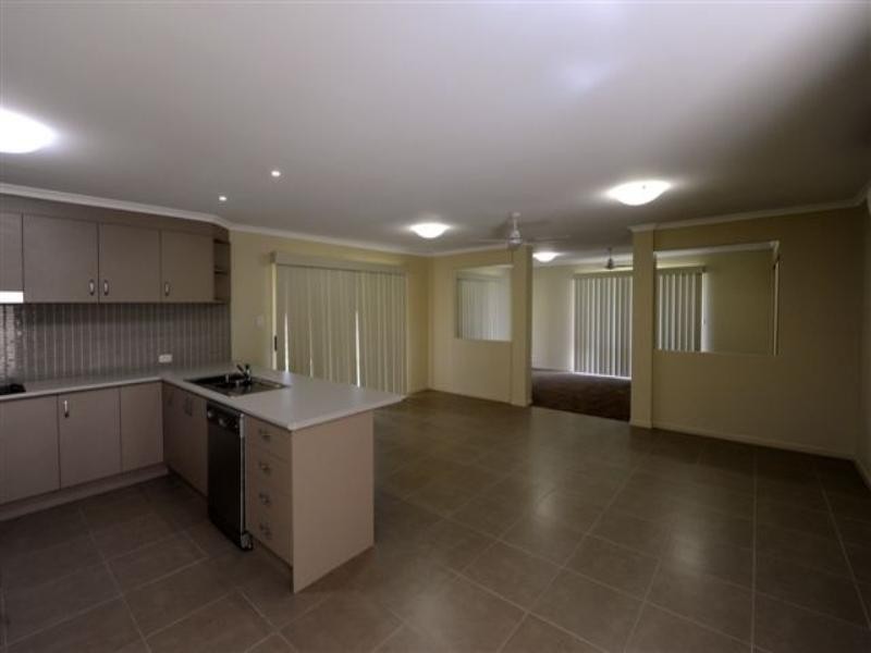 48 Whitman Street, Westbrook QLD 4350