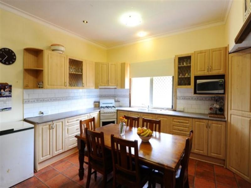34 Warwick Street, Harristown QLD 4350