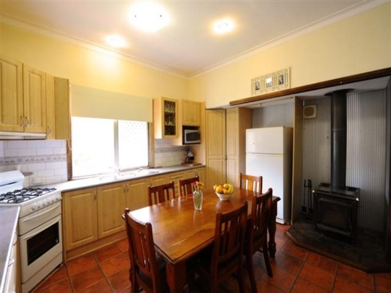 34 Warwick Street, Harristown QLD 4350