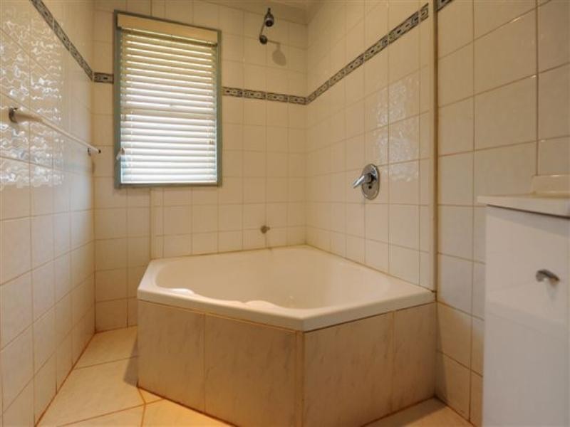 34 Warwick Street, Harristown QLD 4350