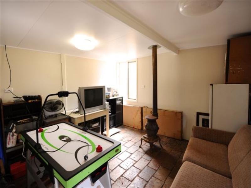 34 Warwick Street, Harristown QLD 4350