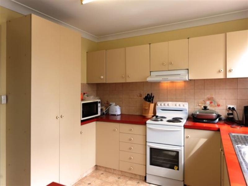 1 and 2 68 Hursley Road, Newtown QLD 4350